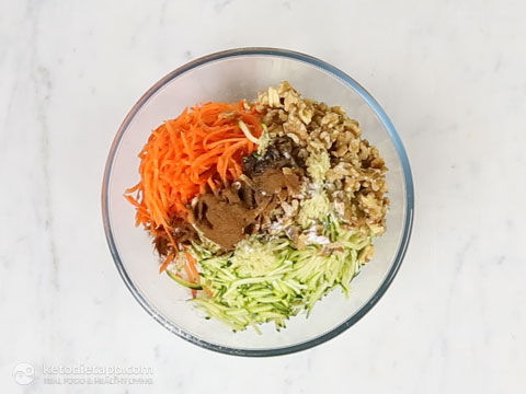 Low-Carb Carrot, Zucchini & Lemon Curd Poke Cake (low-carb, gluten-free, primal) Low-Carb Carrot & Lemon Curd Poke Cake