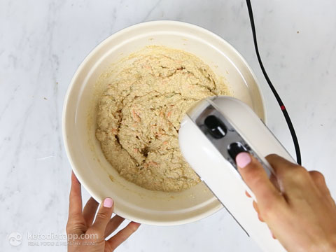 Low-Carb Carrot, Zucchini & Lemon Curd Poke Cake (low-carb, gluten-free, primal) Low-Carb Carrot & Lemon Curd Poke Cake