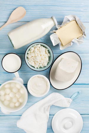 Dairy on a Ketogenic Diet: Eat or Avoid?