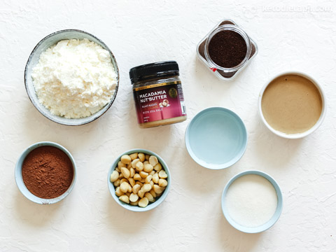 High-Protein Chocolate Macadamia Halva (low-carb, sugar-free, dairy-free) High-Protein Chocolate Macadamia Halva