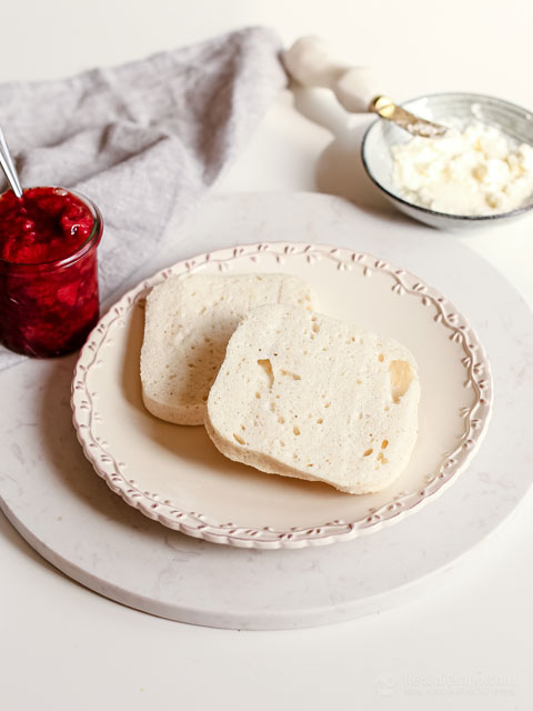 90 Second Keto White Bread (low-carb, gluten-free, high-protein) 90 Second Keto White Bread