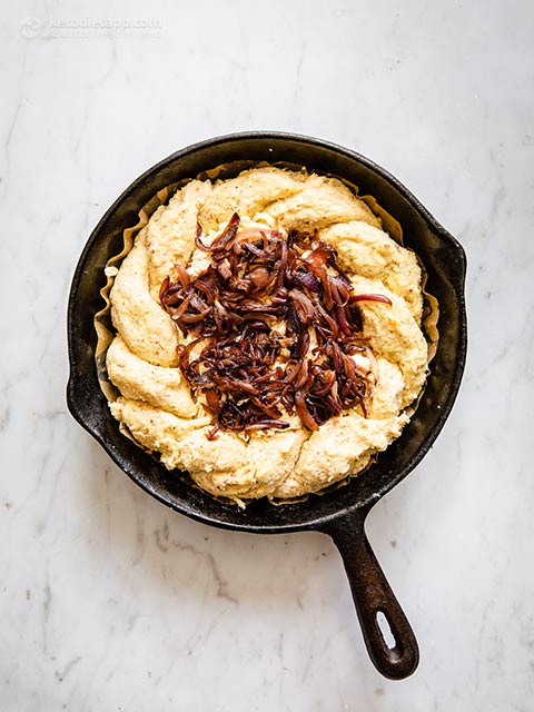 Keto Skillet Bread with Cheesy Caramelized Onion Dip (low-carb, grain-free, gluten-free) Keto Skillet Bread with Cheesy Caramelized Onion Dip