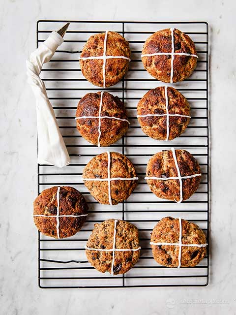 Low-Carb Yeast Hot Cross Buns (keto, gluten-free, grain-free) Low-Carb Yeast Hot Cross Buns