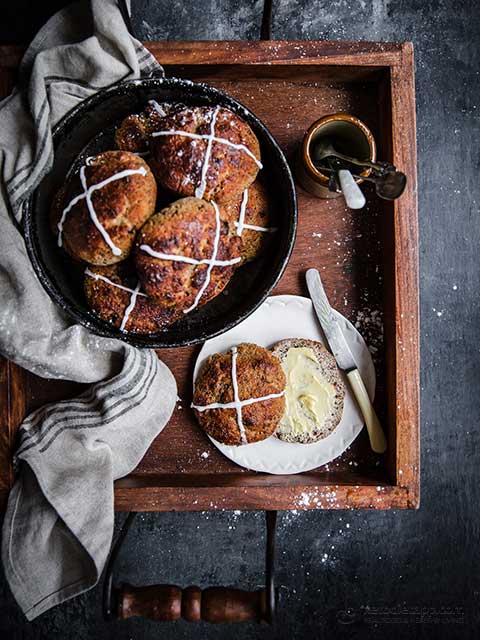 Low-Carb Yeast Hot Cross Buns (keto, gluten-free, grain-free) Low-Carb Yeast Hot Cross Buns